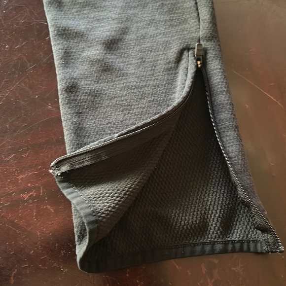 ADIDAS🥰 DZ5782 Athletic Pants Team Issue Dark Gray YTI015 Womens XS - Picture 7 of 13